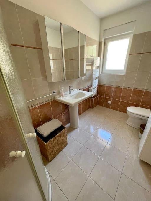 Port De Pornic. Vue Mer. Sea View. 4 Rooms. Luaran gambar